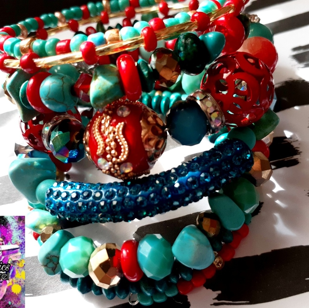 Dynamics 7 Layer Memory Wire Beaded Bracelet